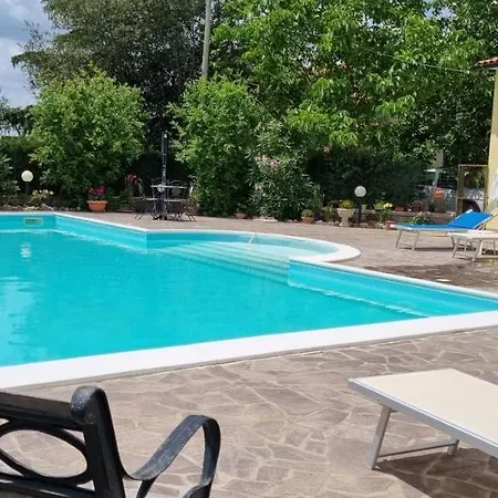 Il Fontanile Kır Evi